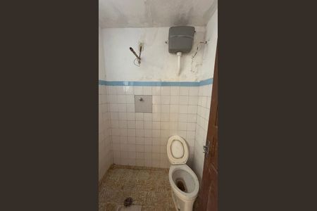 Casa à venda com 250m², 4 quartos e 5 vagasBanheiro