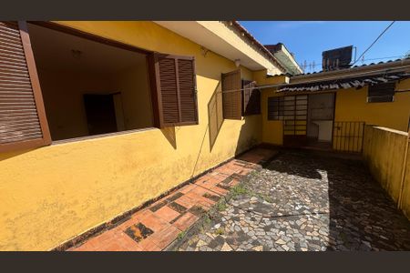 Casa à venda com 250m², 4 quartos e 5 vagasQuintal