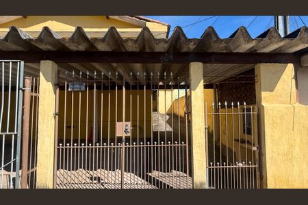 Casa à venda com 250m², 4 quartos e 5 vagasFachada