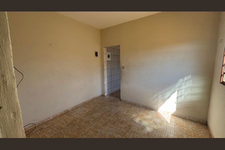 Casa à venda com 250m², 4 quartos e 5 vagasSala