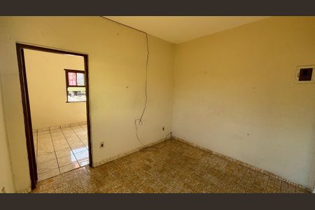 Sala de casa à venda com 4 quartos, 250m² em Jardim Silvana, Santo André