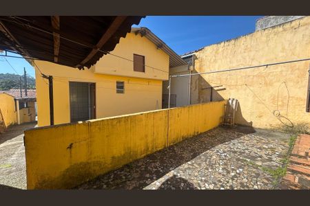 Casa à venda com 250m², 4 quartos e 5 vagasQuintal