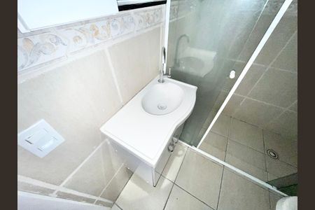 Casa de condomínio à venda com 90m², 2 quartos e 1 vagaBanheiro da Suíte