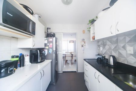 Apartamento à venda com 120m², 3 quartos e 2 vagas Apartamento à venda com 120m², 3 quartos e 2 vagasCozinha