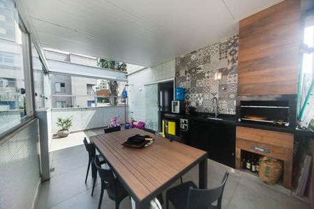 Apartamento à venda com 120m², 3 quartos e 2 vagas Apartamento à venda com 120m², 3 quartos e 2 vagasÁrea externa - cobertura