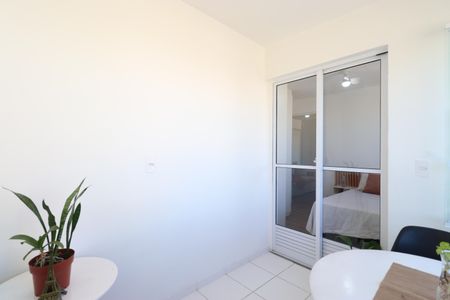 Apartamento à venda com 36m², 2 quartos e sem vagaVaranda