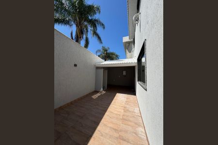 Casa à venda com 180m², 3 quartos e 2 vagasFoto 09
