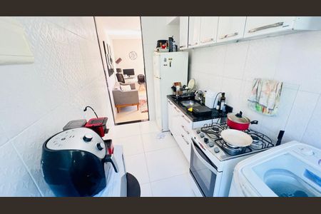 Cozinha de apartamento à venda com 2 quartos, 50m² em Jacarepaguá, Rio de Janeiro