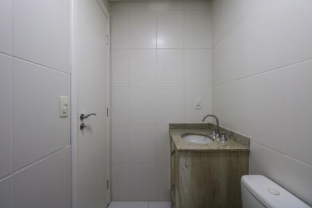 Apartamento à venda com 65m², 2 quartos e 1 vaga Apartamento à venda com 65m², 2 quartos e 1 vagaBanheiro da Suíte