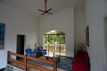 Casa de condomínio para alugar com 1200m², 5 quartos e 3 vagasHall Social