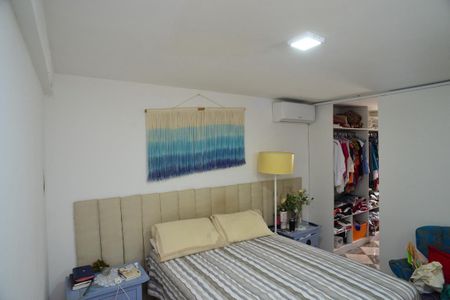 Casa de condomínio para alugar com 1200m², 5 quartos e 3 vagasSuíte Inferior