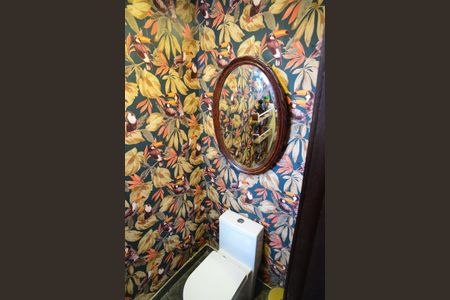 Casa de condomínio para alugar com 1200m², 5 quartos e 3 vagasLavabo