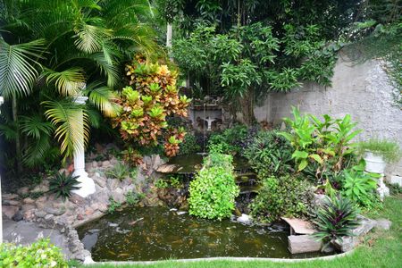 Casa de condomínio para alugar com 1200m², 5 quartos e 3 vagasÁrea Externa