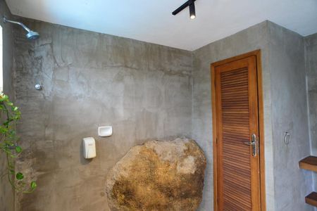 Casa de condomínio para alugar com 1200m², 5 quartos e 3 vagasSauna