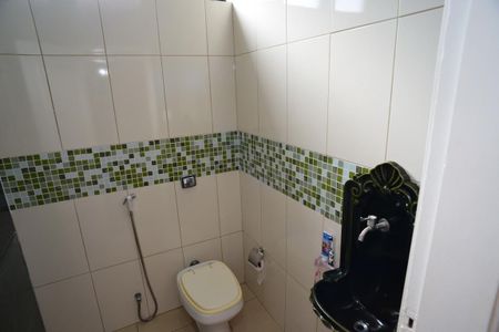 Casa de condomínio para alugar com 1200m², 5 quartos e 3 vagasLavabo Superior