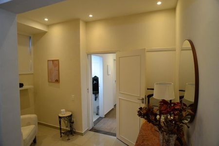 Casa de condomínio para alugar com 1200m², 5 quartos e 3 vagasHall Suíte