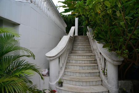 Casa de condomínio para alugar com 1200m², 5 quartos e 3 vagasÁrea Externa