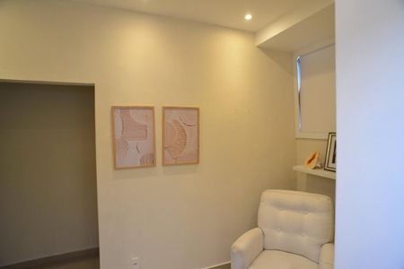 Casa de condomínio para alugar com 1200m², 5 quartos e 3 vagasHall Suíte