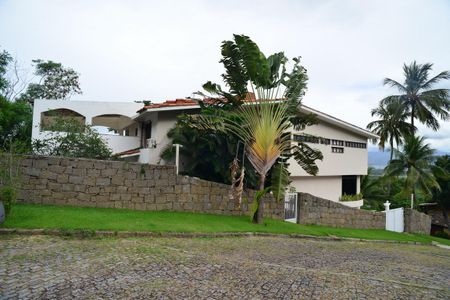Casa de condomínio para alugar com 1200m², 5 quartos e 3 vagasÁrea Externa