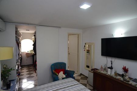 Casa de condomínio para alugar com 1200m², 5 quartos e 3 vagasSuíte Inferior