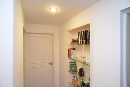 Casa de condomínio para alugar com 1200m², 5 quartos e 3 vagasQuarto 3