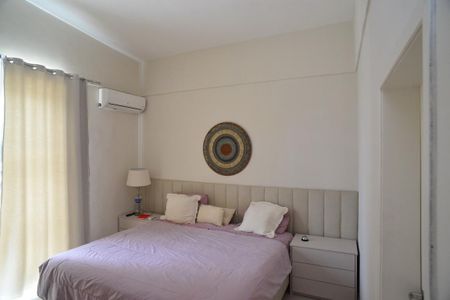 Casa de condomínio para alugar com 1200m², 5 quartos e 3 vagasSuíte