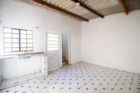 Casa para alugar com 80m², 1 quarto e sem vaga Casa para alugar com 80m², 1 quarto e sem vagaSala