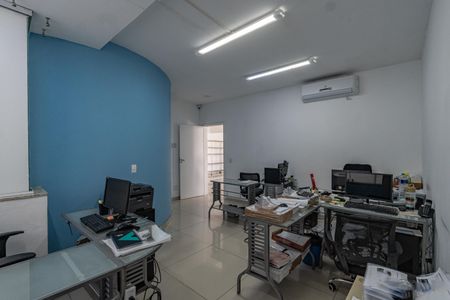 Casa à venda com 600m², 5 quartos e 4 vagasQuarto 3