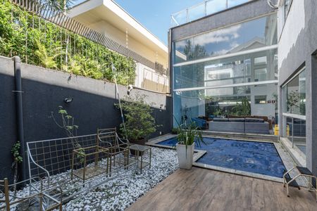 Casa à venda com 600m², 5 quartos e 4 vagasÁrea gourmet