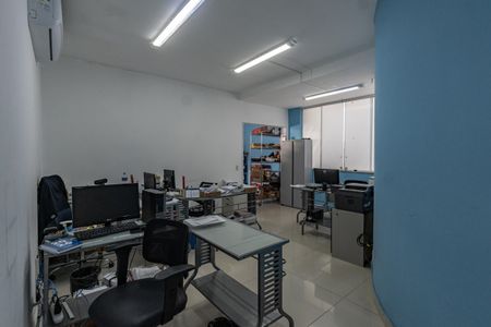 Casa à venda com 600m², 5 quartos e 4 vagasQuarto 2