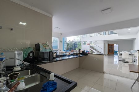 Casa à venda com 600m², 5 quartos e 4 vagasCozinha