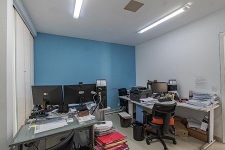 Casa à venda com 600m², 5 quartos e 4 vagasQuarto 4