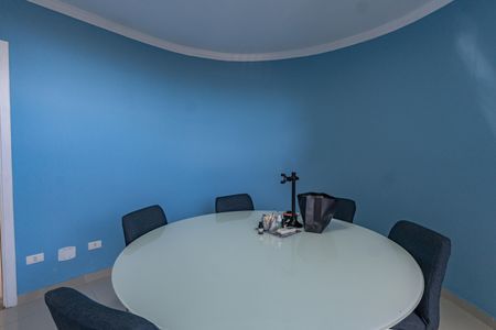 Casa à venda com 600m², 5 quartos e 4 vagasSala 2