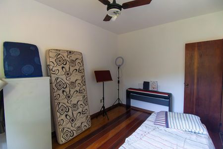 Casa à venda com 720m², 4 quartos e 2 vagas