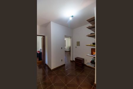Casa à venda com 720m², 4 quartos e 2 vagas