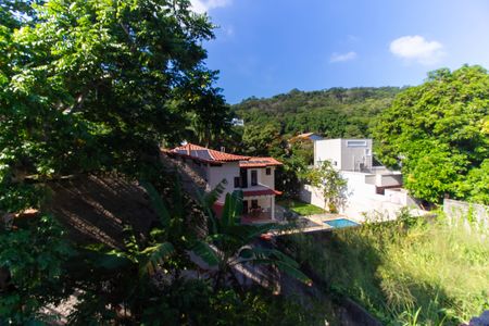 Casa à venda com 720m², 4 quartos e 2 vagas
