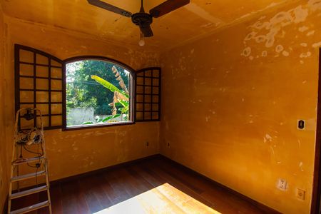 Casa à venda com 720m², 4 quartos e 2 vagas