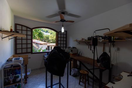 Casa à venda com 720m², 4 quartos e 2 vagas