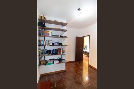 Casa à venda com 720m², 4 quartos e 2 vagas
