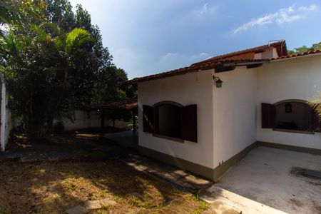 Casa à venda com 720m², 4 quartos e 2 vagas