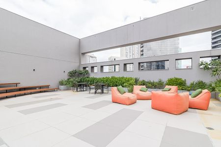 Studio para alugar com 24m², 1 quarto e sem vaga Studio para alugar com 24m², 1 quarto e sem vagaÁrea comum - Rooftop