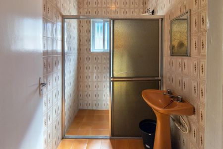 Casa para alugar com 200m², 2 quartos e 2 vagasBanheiro 