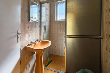 Casa para alugar com 200m², 2 quartos e 2 vagasBanheiro da Suíte