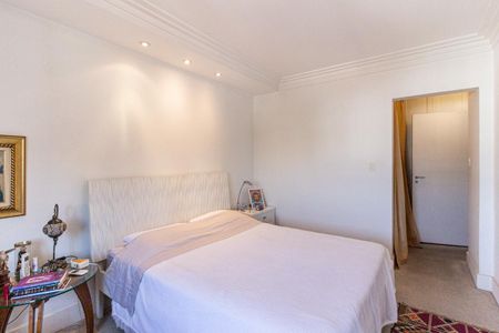 Apartamento à venda com 200m², 3 quartos e 1 vagaQuarto 2