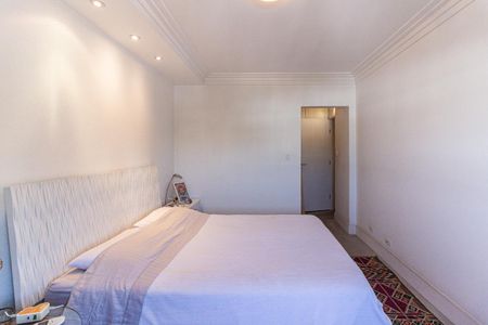 Apartamento à venda com 200m², 3 quartos e 1 vagaQuarto 2