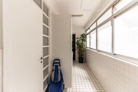 Apartamento à venda com 200m², 3 quartos e 1 vagaÁrea de Serviço