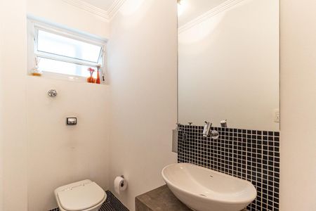 Apartamento à venda com 200m², 3 quartos e 1 vagaLavabo