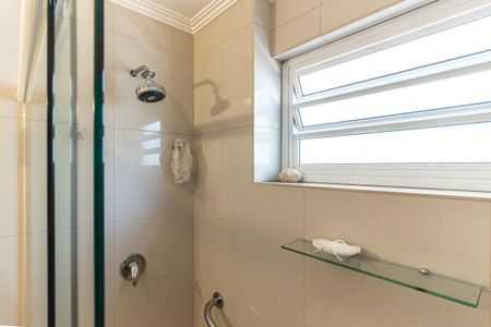 Apartamento à venda com 200m², 3 quartos e 1 vagaBanheiro da Suíte