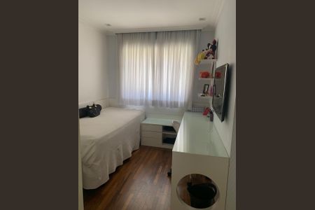 Foto 11 de casa à venda com 4 quartos, 307m² em Vila Gumercindo, São Paulo
