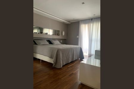 Foto 12 de casa à venda com 4 quartos, 307m² em Vila Gumercindo, São Paulo